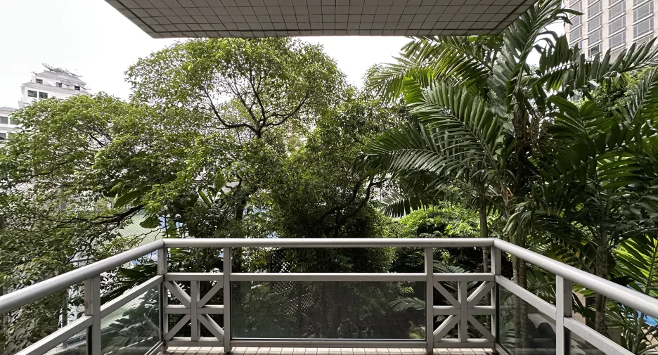 For sale 3 bedrooms condo in Pathum Wan, Bangkok