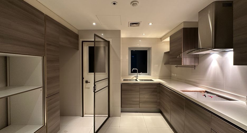 Wohnung zum Kauf mit 3 Zimmer in Pathum Wan, Bangkok