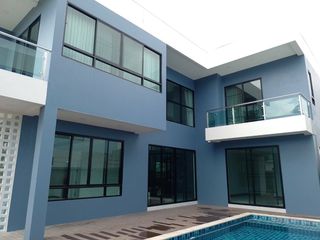 Продажа 5 спальни вилла в Mueang Chiang Mai, Чианг Маи