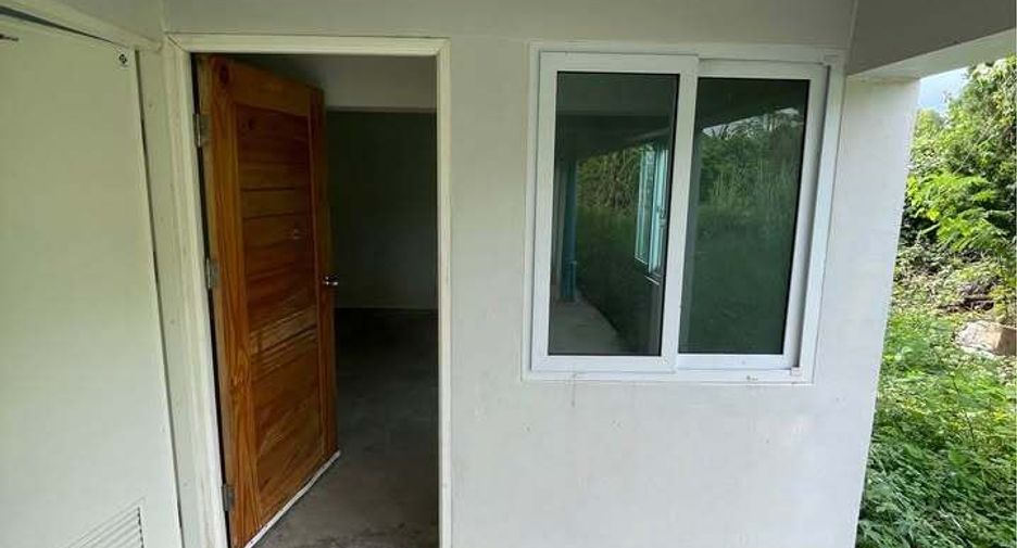 For rent 3 bedrooms townhouse in Hang Dong, Chiang Mai