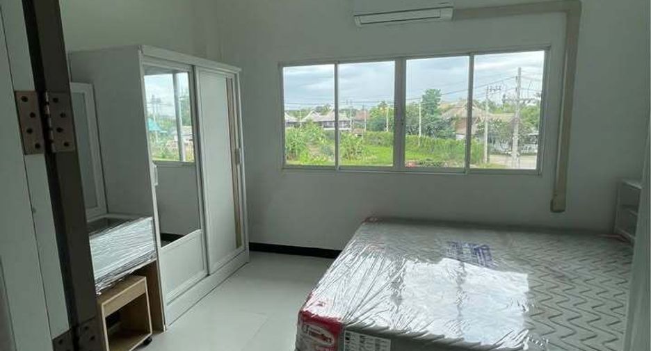 For rent 3 bedrooms townhouse in Hang Dong, Chiang Mai