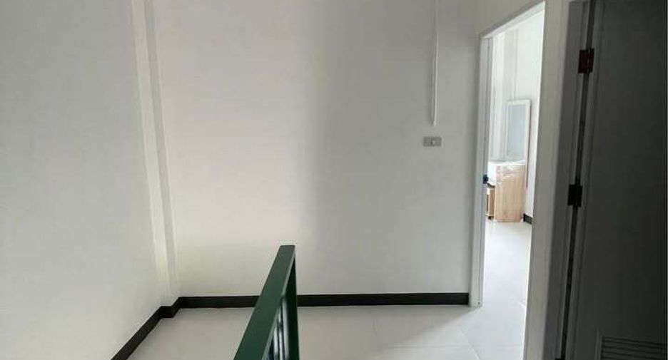 For rent 3 bedrooms townhouse in Hang Dong, Chiang Mai