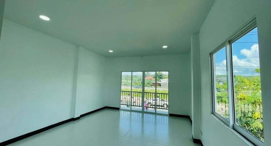 For rent 3 bedrooms townhouse in Hang Dong, Chiang Mai