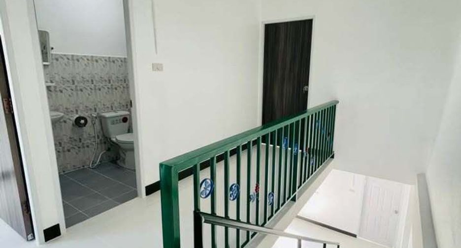 For rent 3 bedrooms townhouse in Hang Dong, Chiang Mai