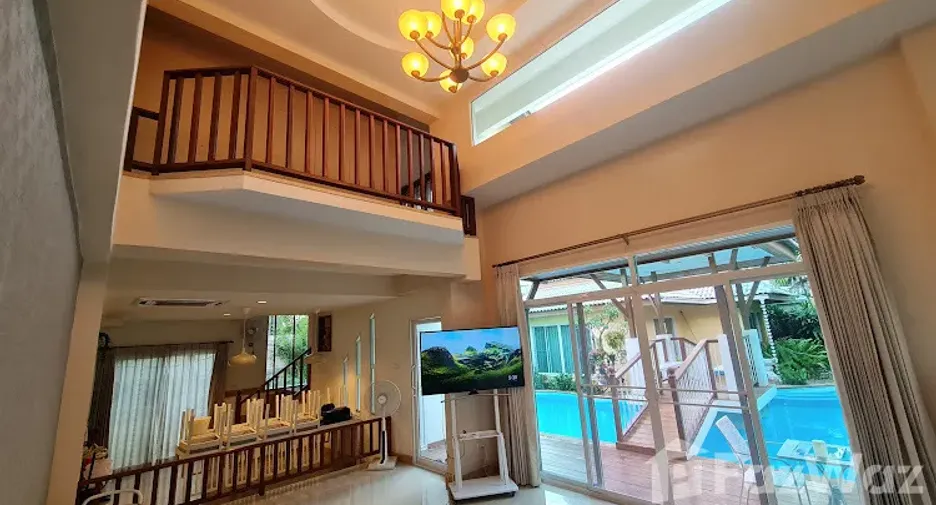 For sale 4 bedrooms villa in San Sai, Chiang Mai
