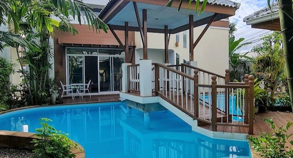 For sale 4 bedrooms villa in San Sai, Chiang Mai