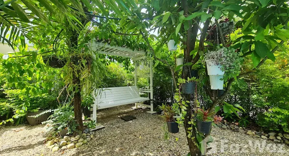 For sale 4 bedrooms villa in San Sai, Chiang Mai