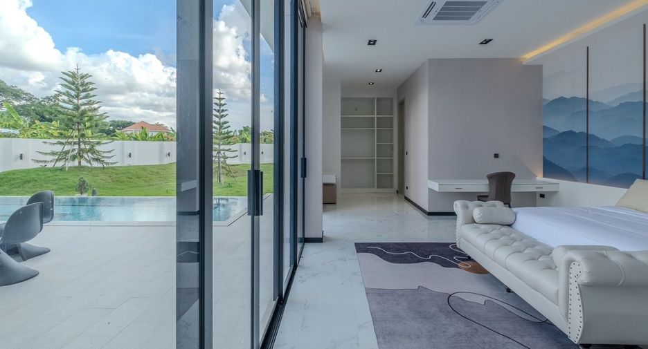 For sale and for rent 5 bedrooms villa in San Sai, Chiang Mai