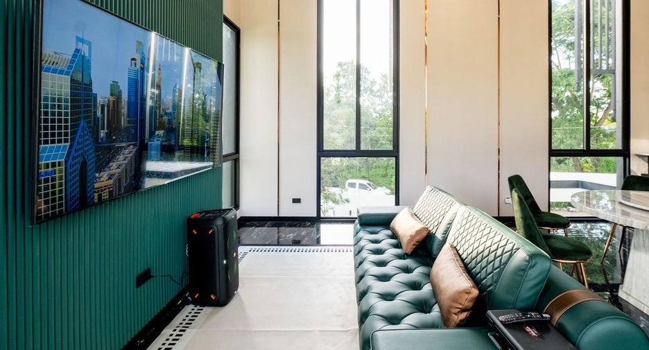 For sale and for rent 5 bedrooms villa in San Sai, Chiang Mai