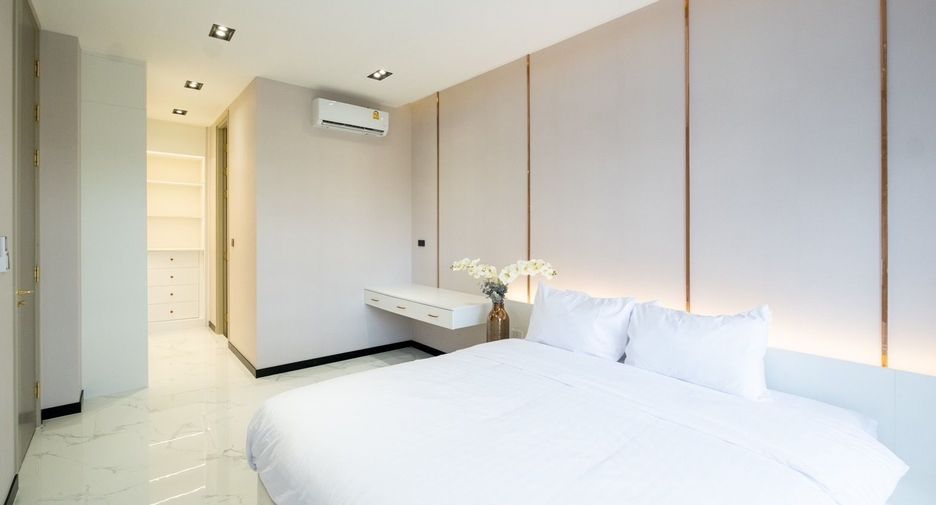 For sale and for rent 5 bedrooms villa in San Sai, Chiang Mai