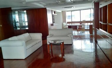 À vendre 3 chambres condo à Khlong Toei, Bangkok