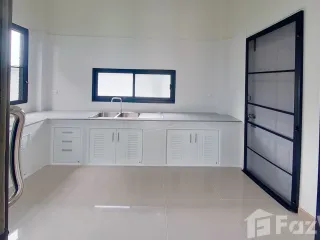 Продажа 4 спальни дом в Сан Саи, Чианг Маи