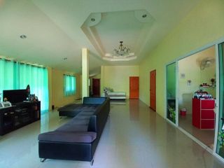 For sale 3 bedrooms house in San Kamphaeng, Chiang Mai