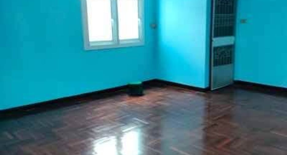 For sale 2 bedrooms townhouse in Nong Khaem, Bangkok