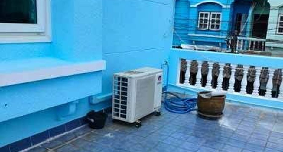 For sale 2 bedrooms townhouse in Nong Khaem, Bangkok