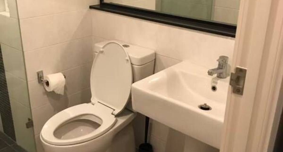 For sale 1 bed condo in Bang Phlat, Bangkok