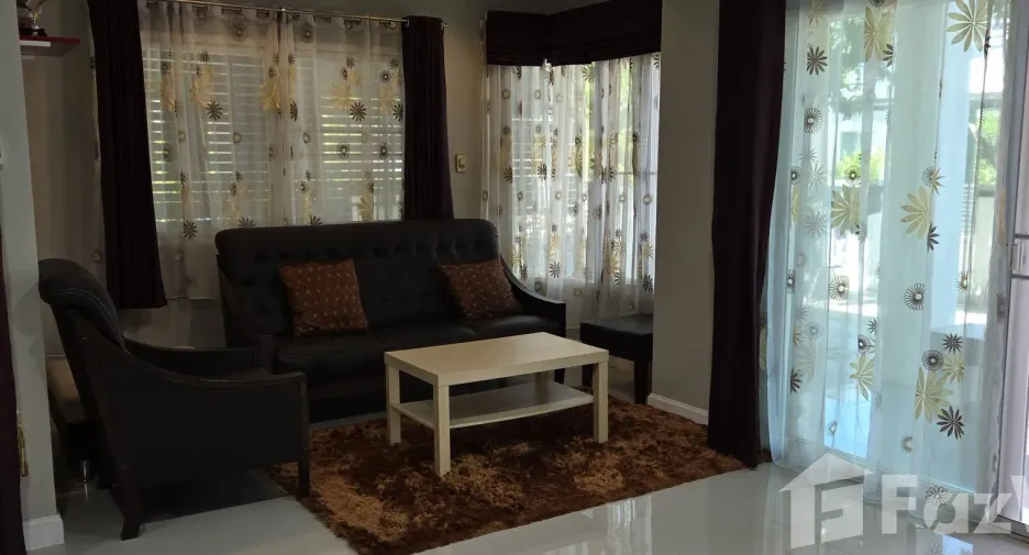 Haus zur Miete mit 3 Zimmer in Saraphi, Chiang Mai