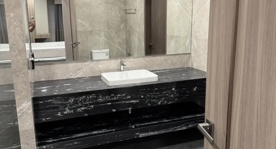 For sale and for rent 4 bedrooms condo in Khlong Toei, Bangkok