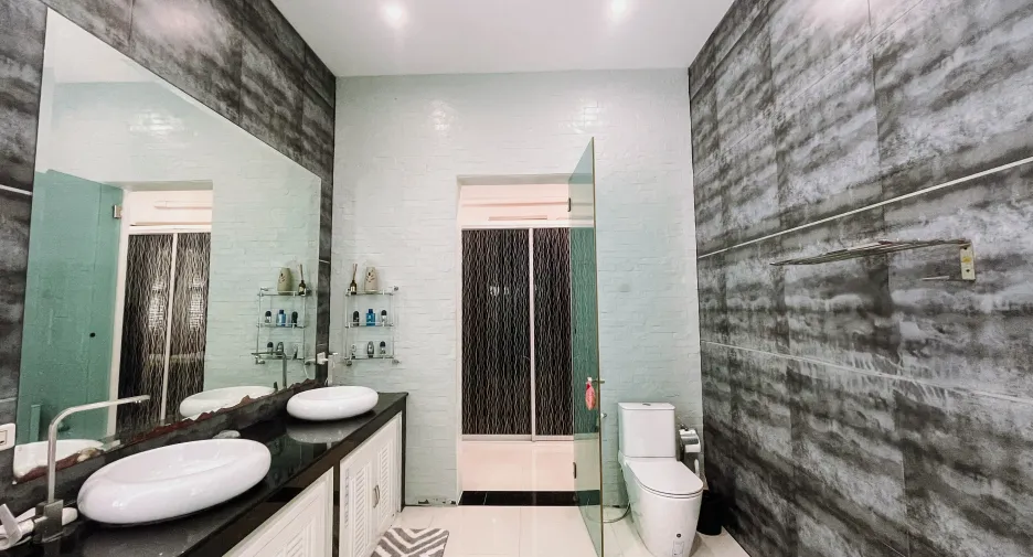 For sale 3 bedrooms villa in Hua Hin, Prachuap Khiri Khan