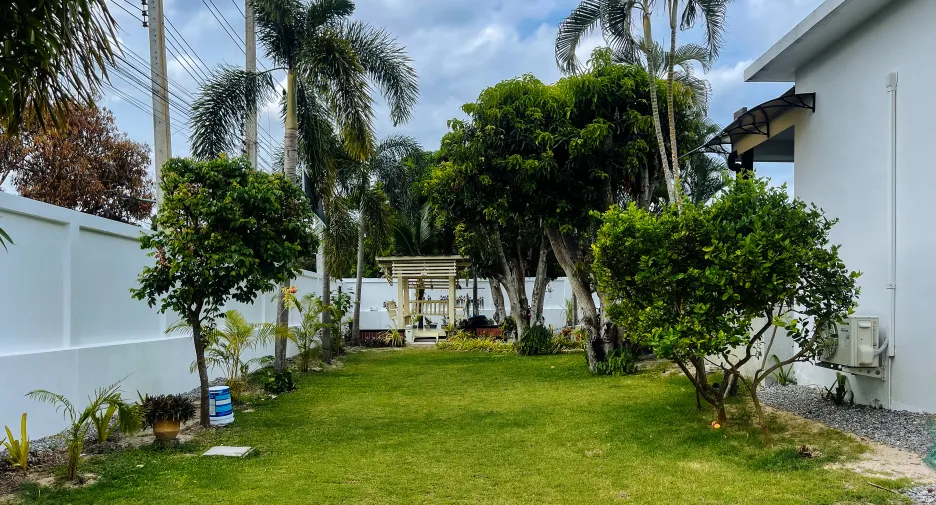 For sale 3 bedrooms villa in Hua Hin, Prachuap Khiri Khan
