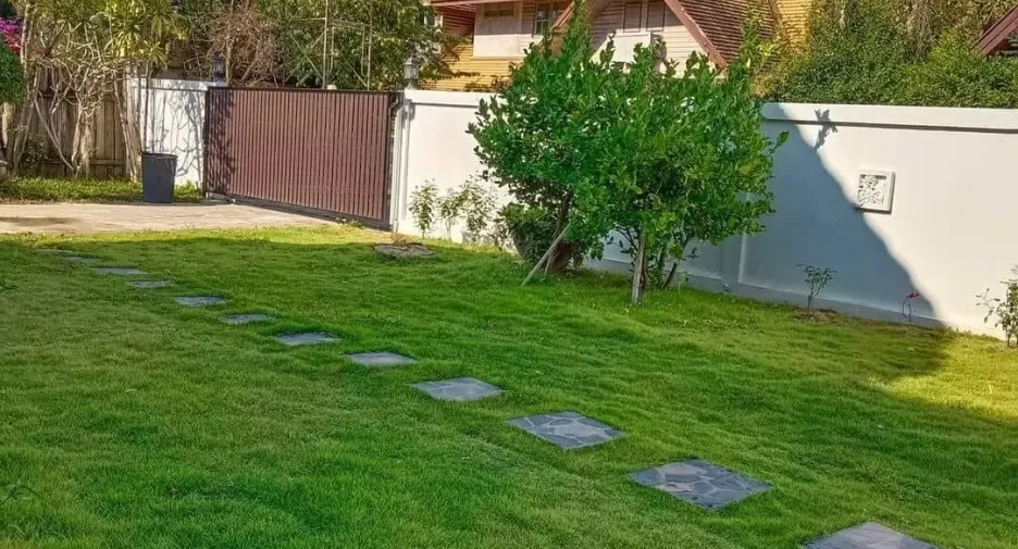 For sale and for rent 4 bedrooms house in Hang Dong, Chiang Mai