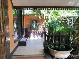 Haus zur Miete mit 3 Zimmer in Mueang Chiang Mai, Chiang Mai