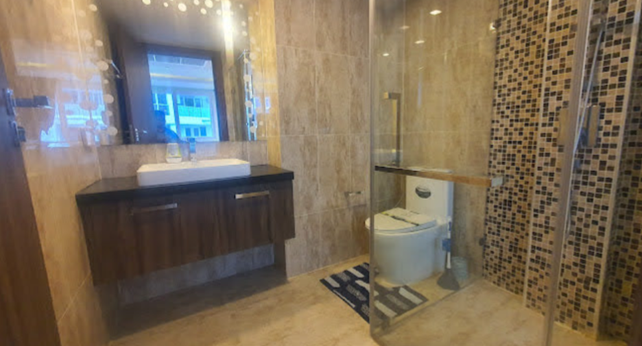 For rent 2 bedrooms condo in Bang Lamung, Chonburi