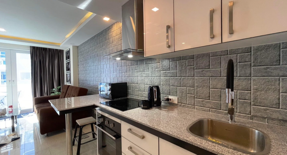 For rent 2 bedrooms condo in Bang Lamung, Chonburi