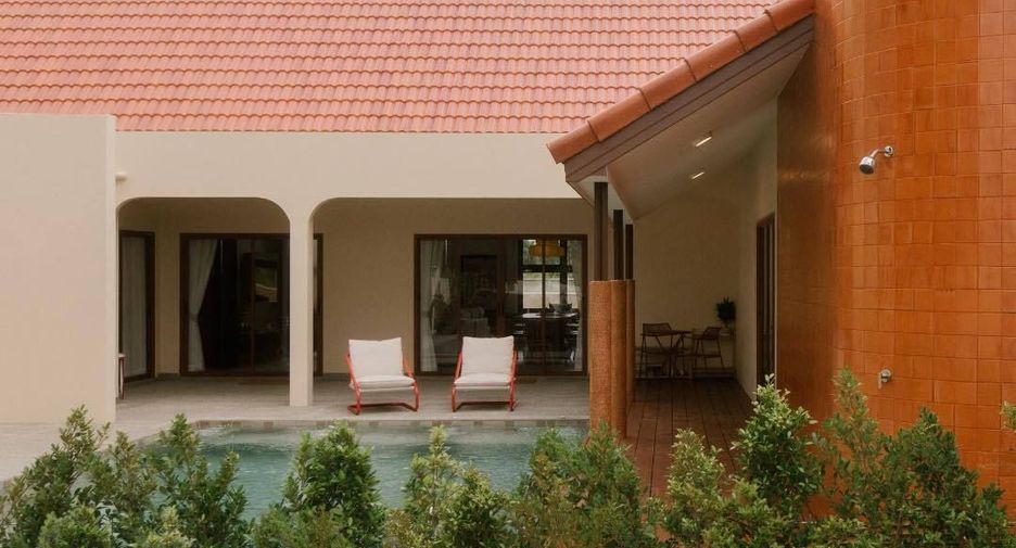 For sale 4 bedrooms house in Hua Hin, Prachuap Khiri Khan