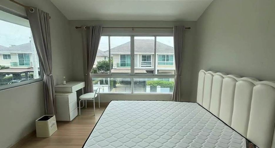 For rent 3 bedrooms house in Saraphi, Chiang Mai