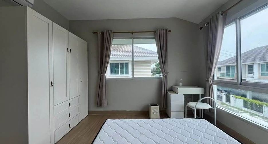 For rent 3 bedrooms house in Saraphi, Chiang Mai