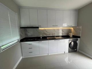 For rent 3 bedrooms house in Saraphi, Chiang Mai