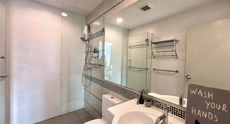 For sale and for rent 1 bed condo in Sathon, Bangkok