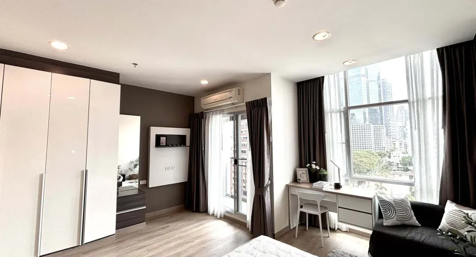 For sale and for rent 1 bed condo in Sathon, Bangkok