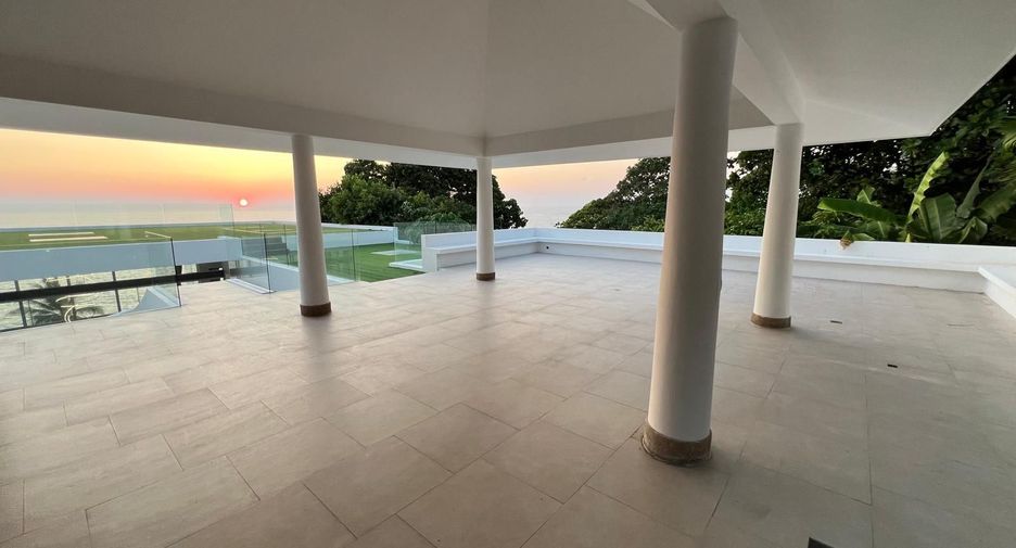 For sale and for rent 8 bedrooms villa in Mueang Phuket, Phuket