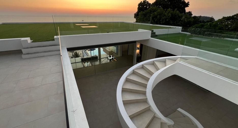 For sale and for rent 8 bedrooms villa in Mueang Phuket, Phuket