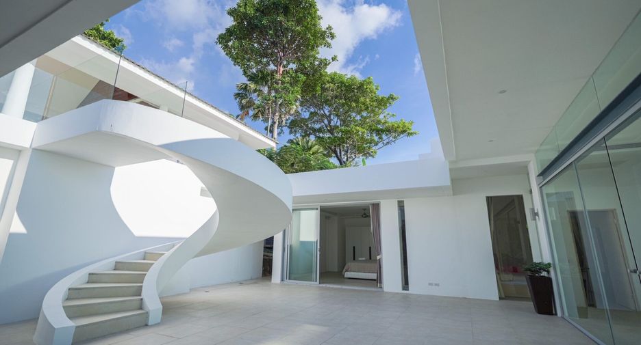For sale and for rent 8 bedrooms villa in Mueang Phuket, Phuket