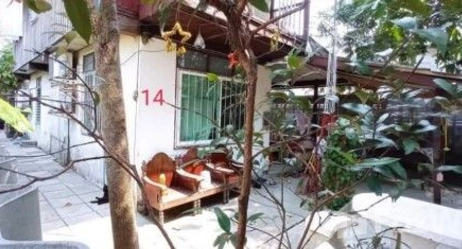 For sale 3 bedrooms house in Chatuchak, Bangkok