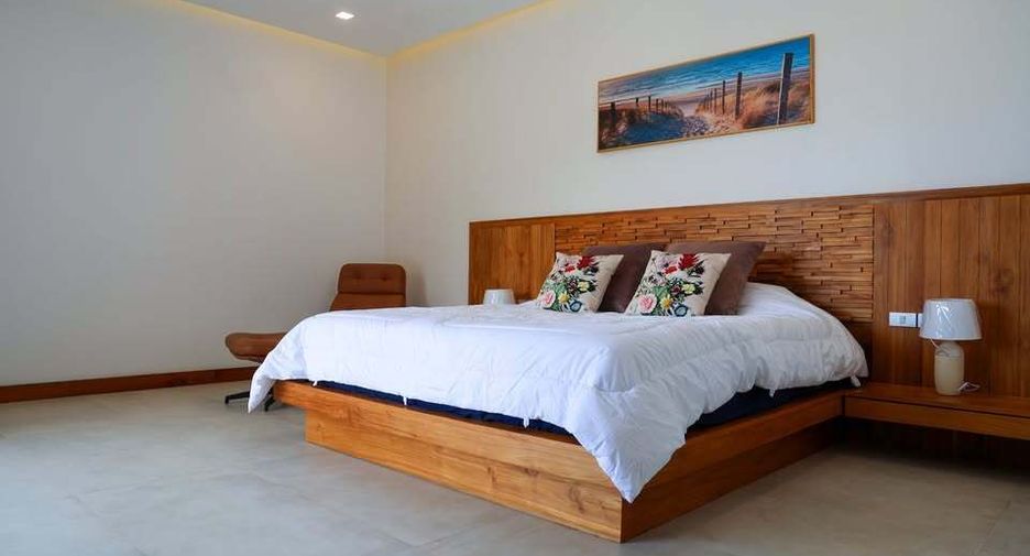 For sale 4 bedrooms villa in Ko Samui, Surat Thani