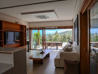 For sale 4 bedrooms villa in Ko Samui, Surat Thani