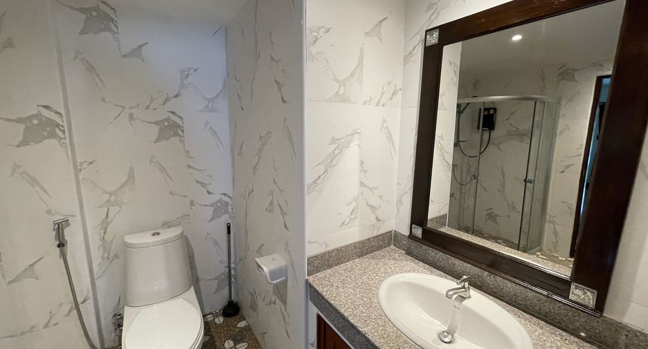 For rent 2 bedrooms condo in Mueang Chiang Mai, Chiang Mai