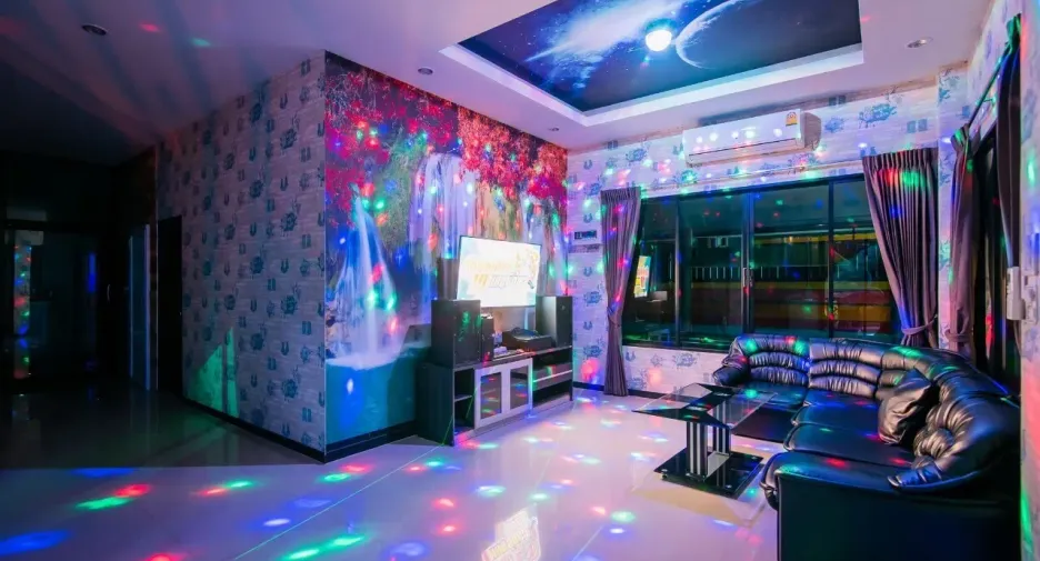 Продажа и аренда 5 спальни дом в Ча Ам, Пхетбури