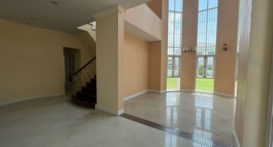 Haus zum Kauf mit 4 Zimmer in Bang Khae, Bangkok