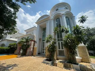 For sale 4 ベッドルーム house in Bang Khae, Bangkok