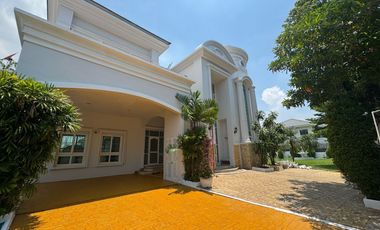 For sale 4 bedrooms house in Bang Khae, Bangkok