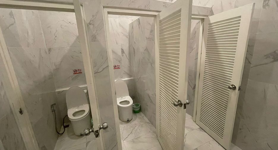 À vendre 20 chambres hôtel à Bang Lamung, Chonburi