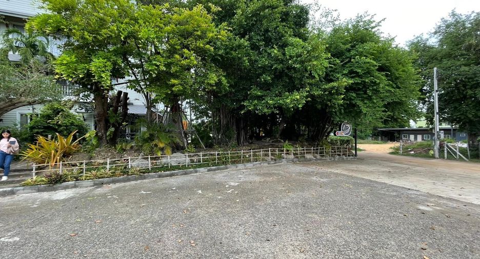 À vendre 20 chambres hôtel à Bang Lamung, Chonburi