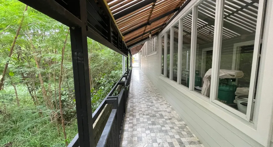 À vendre 20 chambres hôtel à Bang Lamung, Chonburi