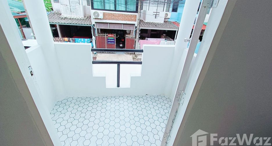 For sale 3 ベッドルーム townhouse in Sai Mai, Bangkok