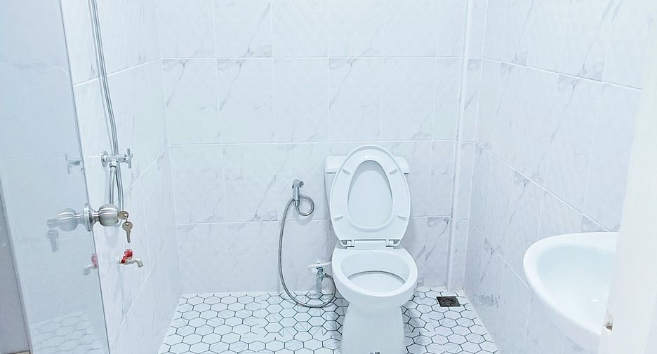 For sale 3 ベッドルーム townhouse in Sai Mai, Bangkok